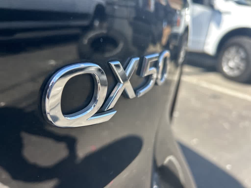 Thumbnail: 2021 INFINITI QX50 - 11