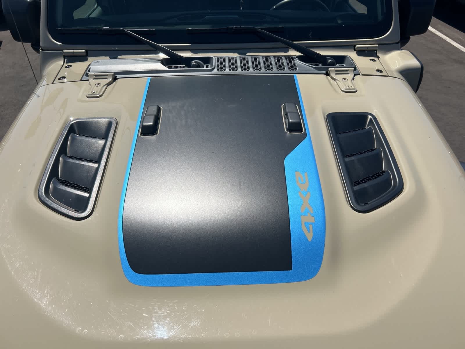 Thumbnail: 2022 Jeep Wrangler - 13