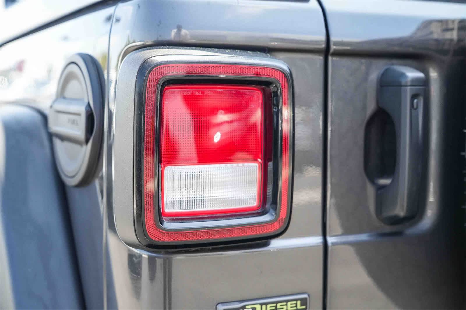 Thumbnail: 2022 Jeep Wrangler - 7