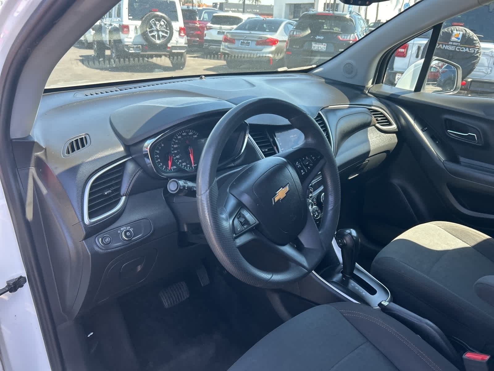 Thumbnail: 2022 Chevrolet Trax - 19