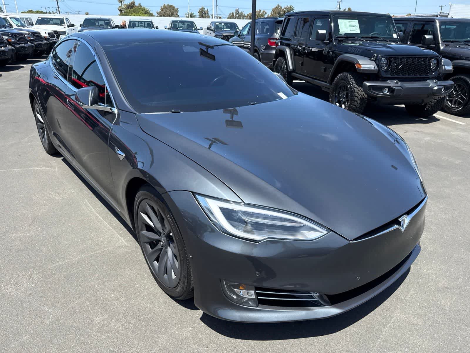 Thumbnail: 2018 Tesla Model S - 9