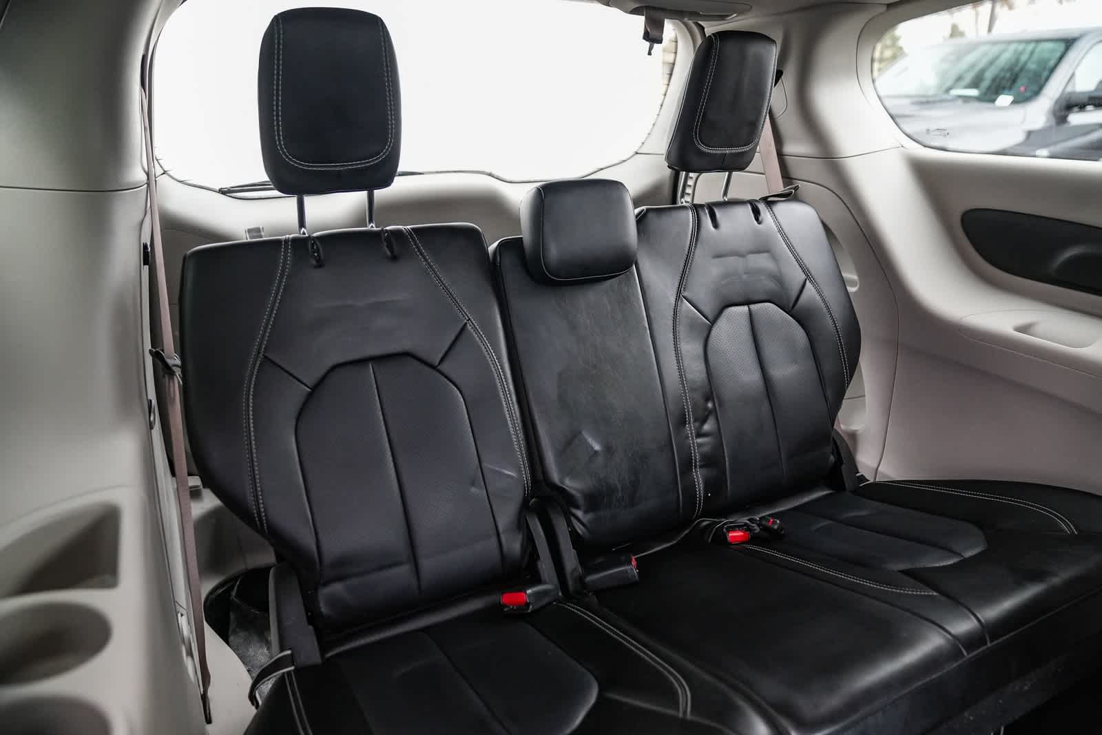 Thumbnail: 2024 Chrysler Pacifica - 17