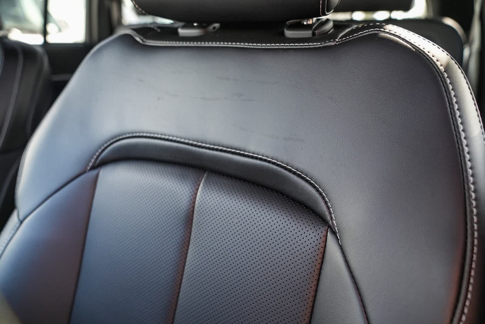 Thumbnail: 2025 Jeep Grand Cherokee - 25