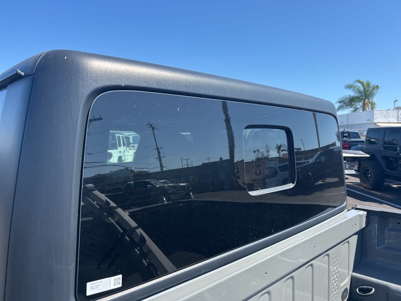 Thumbnail: 2021 Jeep Gladiator - 18
