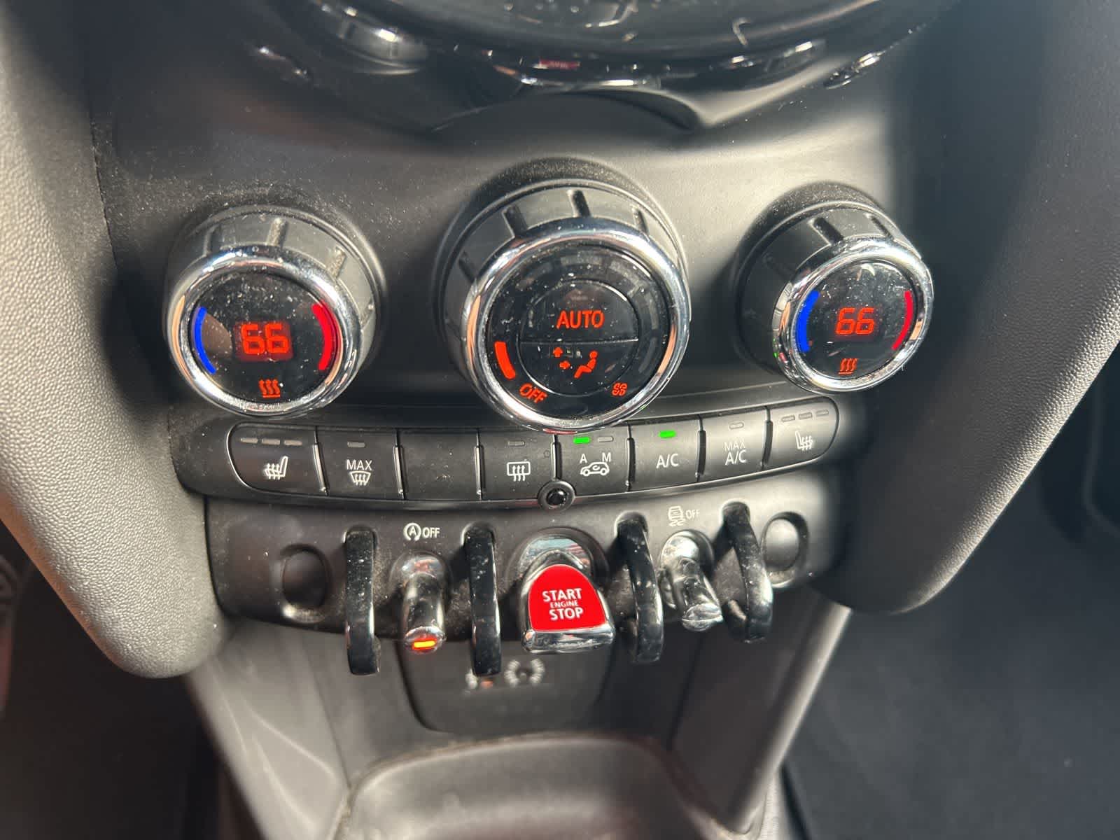 Thumbnail: 2017 MINI Cooper Hardtop - 28