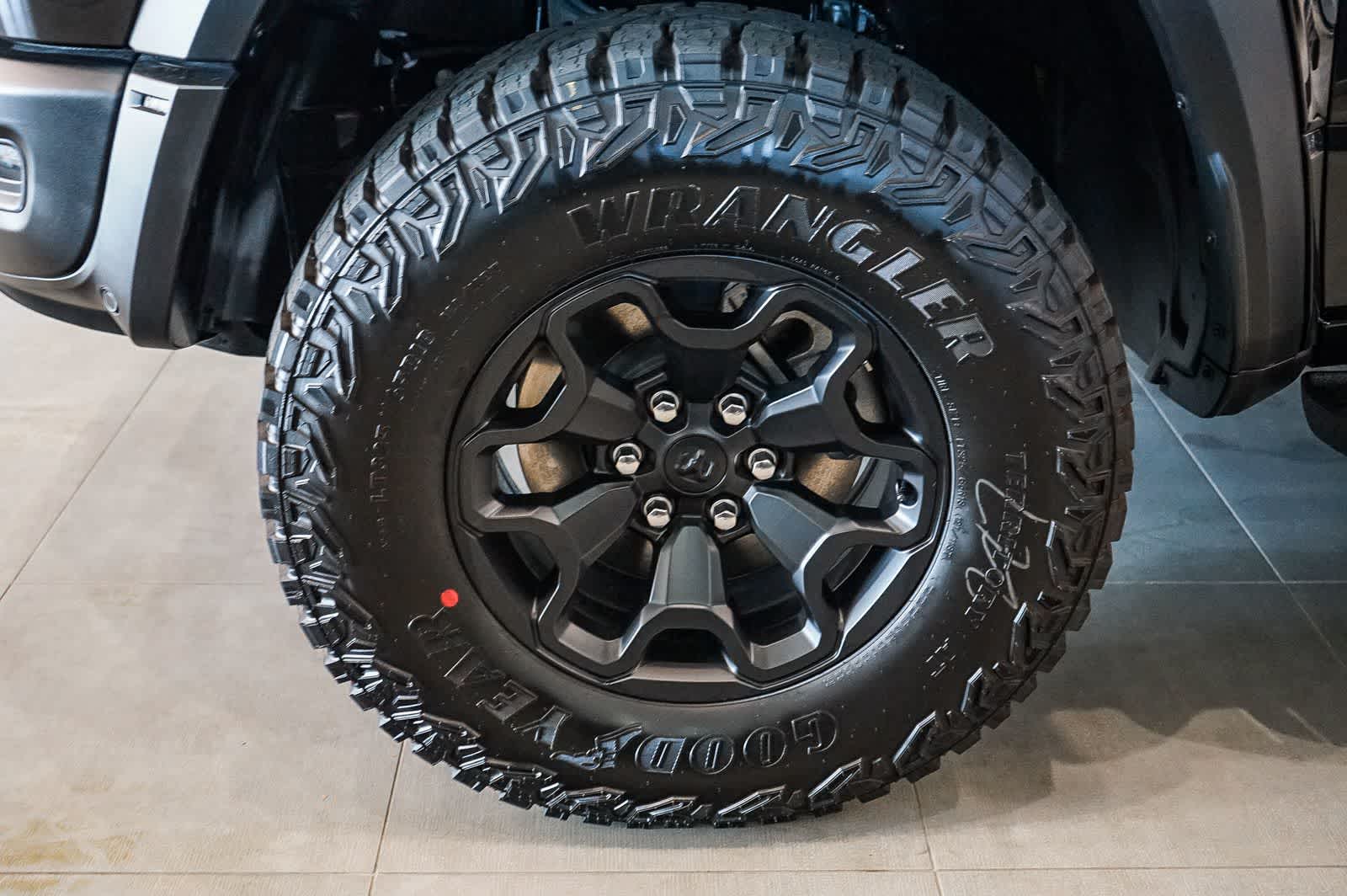 Thumbnail: 2026 RAM 1500 - 9