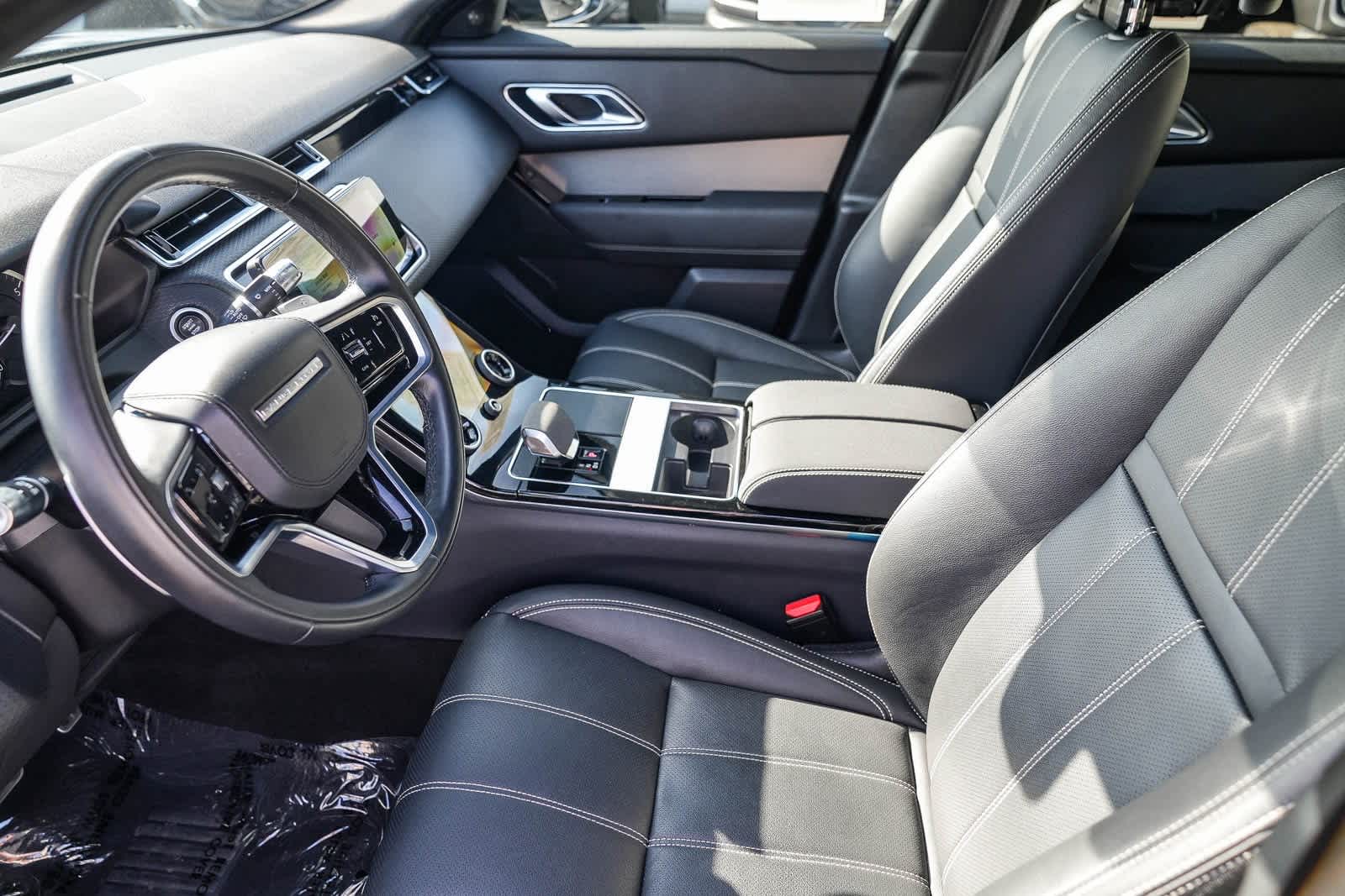 Thumbnail: 2022 Land Rover Range Rover Velar - 16