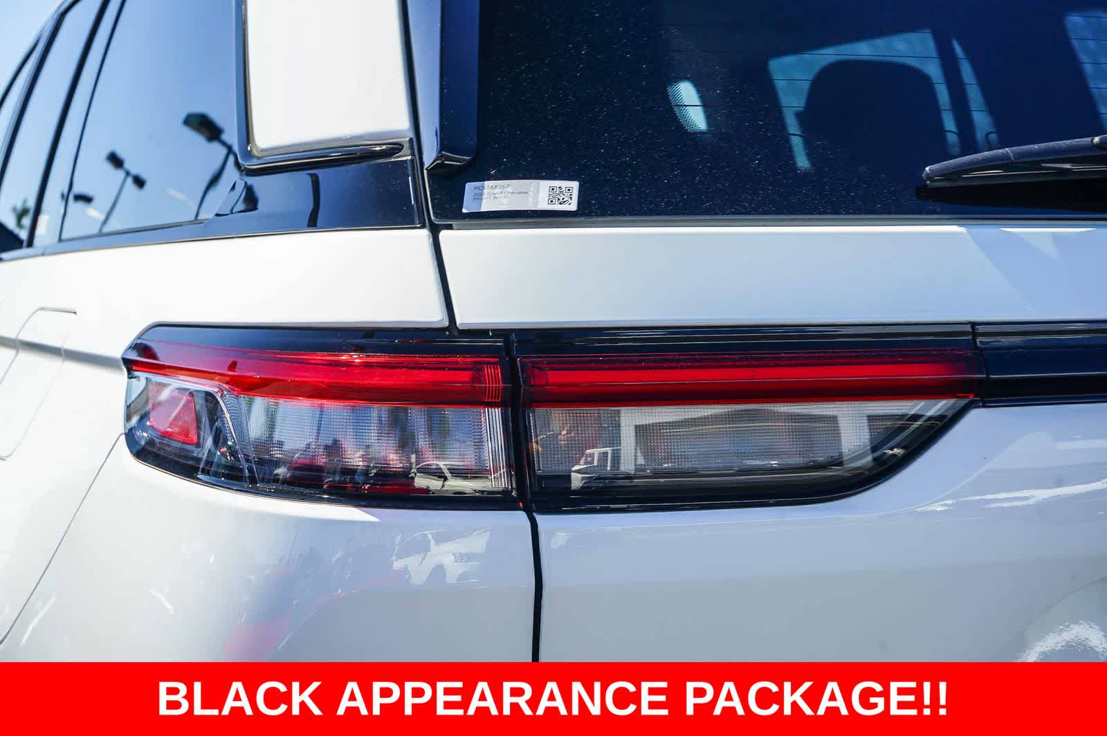 Thumbnail: 2023 Jeep Grand Cherokee - 7