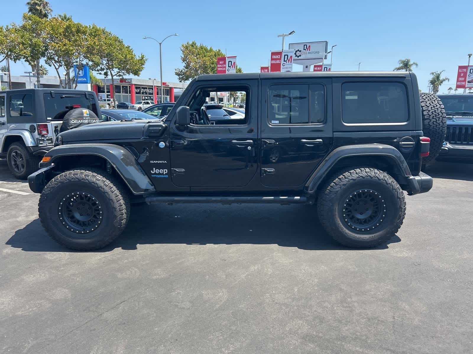 Thumbnail: 2022 Jeep Wrangler - 3
