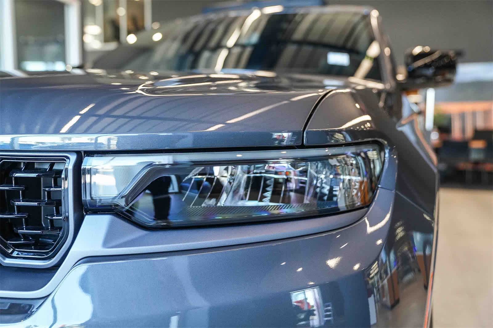 Thumbnail: 2026 Jeep Grand Cherokee - 8