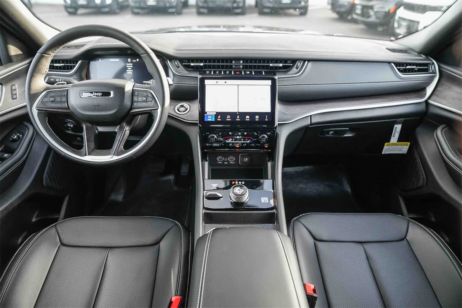 Thumbnail: 2025 Jeep Grand Cherokee - 12