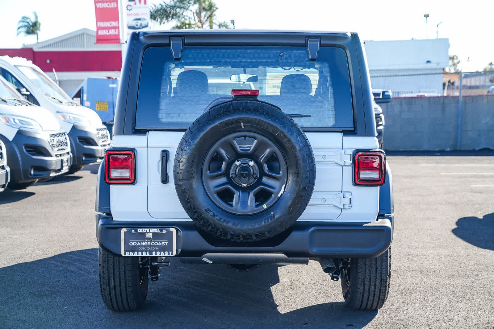 Thumbnail: 2026 Jeep Wrangler - 5