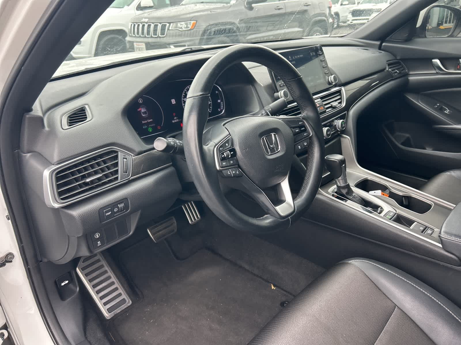 Thumbnail: 2018 Honda Accord - 18