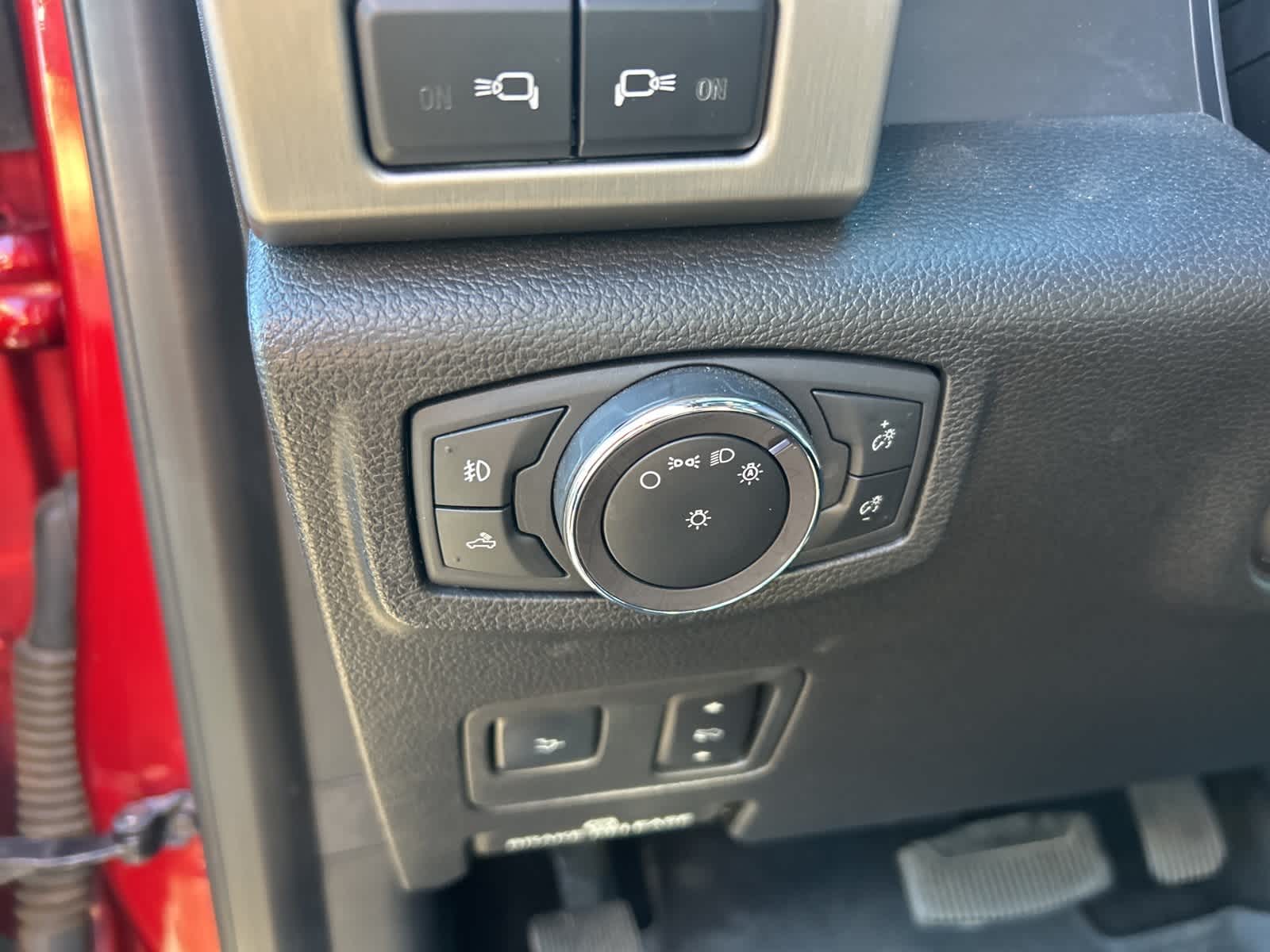 Thumbnail: 2019 Ford F-350 - 49