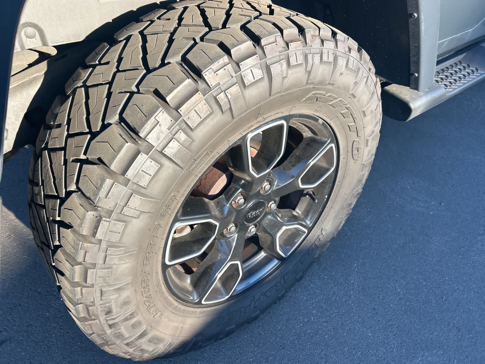 Thumbnail: 2018 Jeep Wrangler - 25