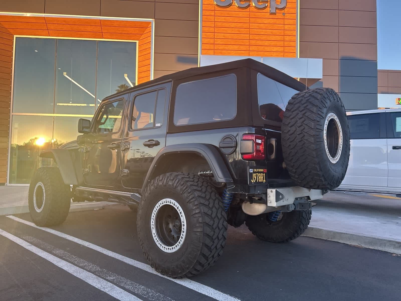 Thumbnail: 2021 Jeep Wrangler - 6