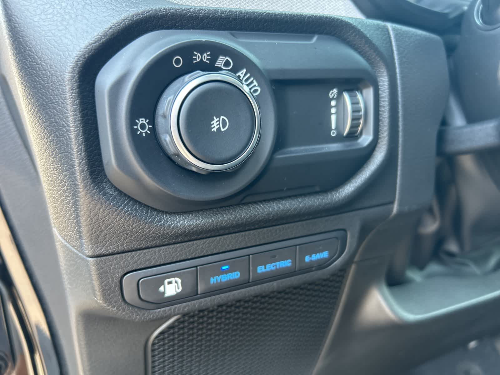 Thumbnail: 2024 Jeep Wrangler - 37