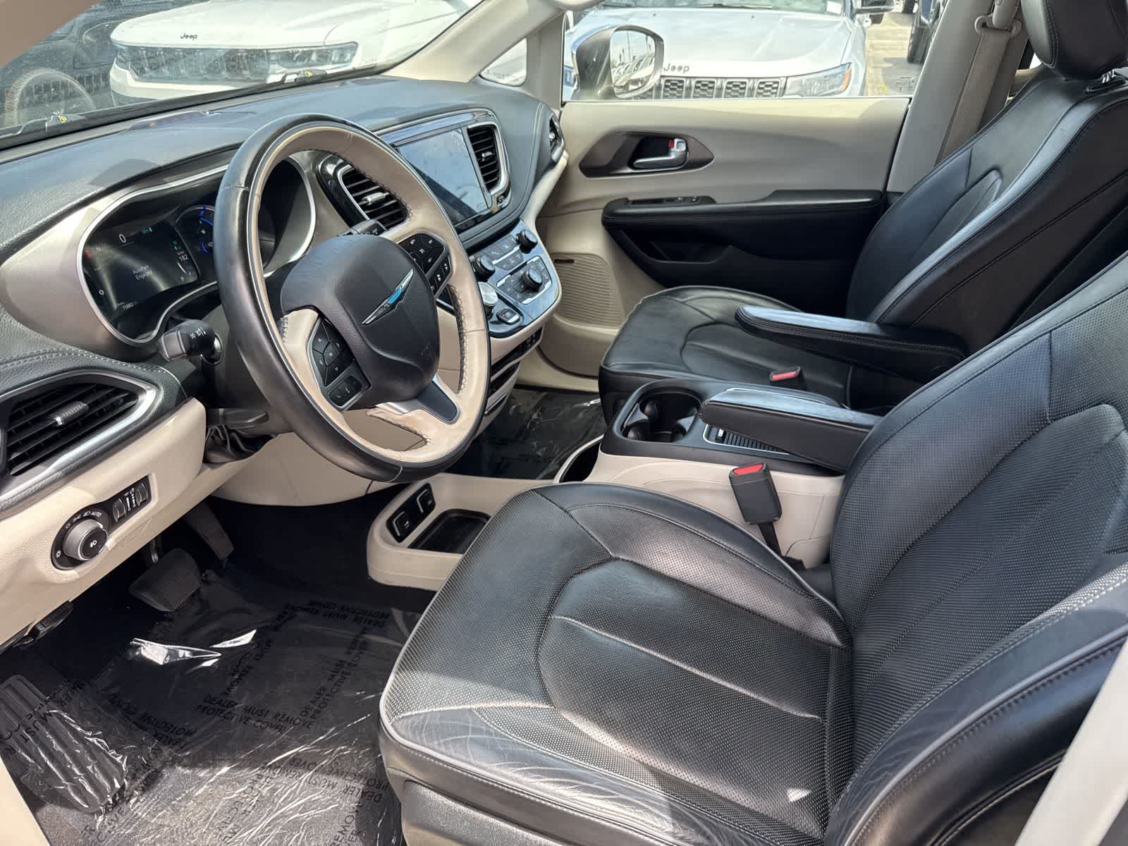 Thumbnail: 2019 Chrysler Pacifica - 11