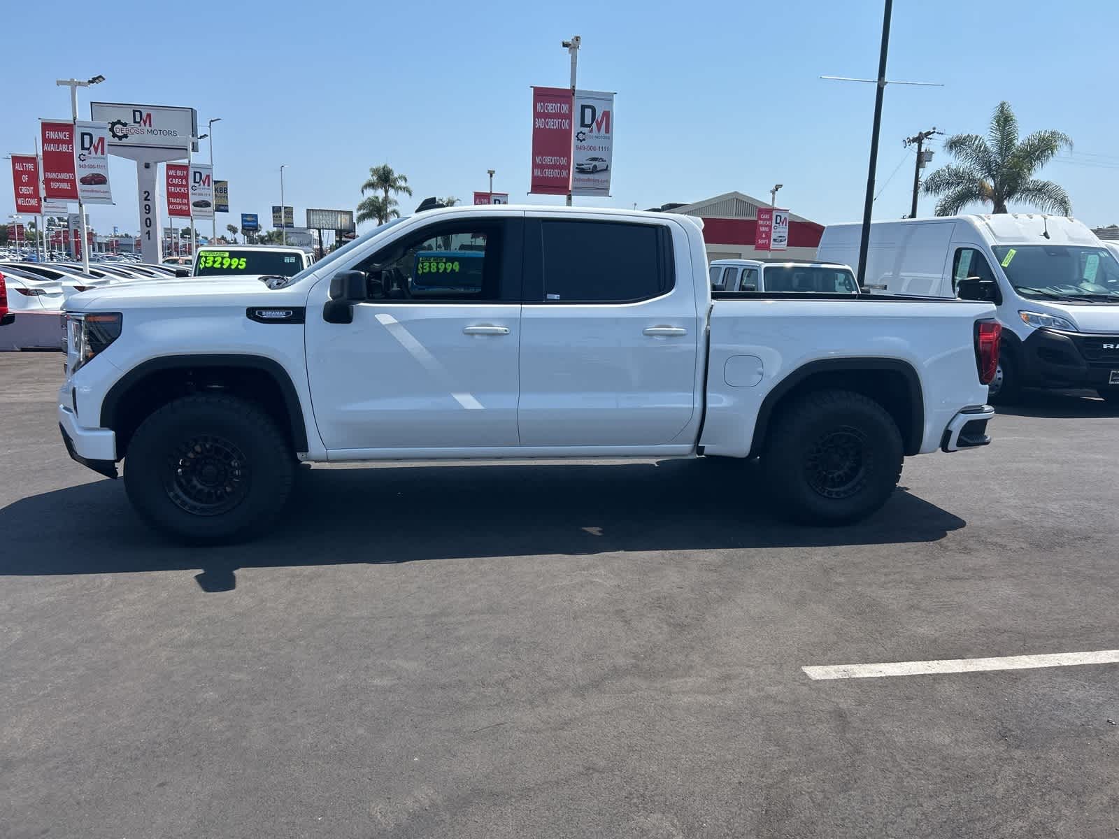 Thumbnail: 2024 GMC Sierra 1500 - 3