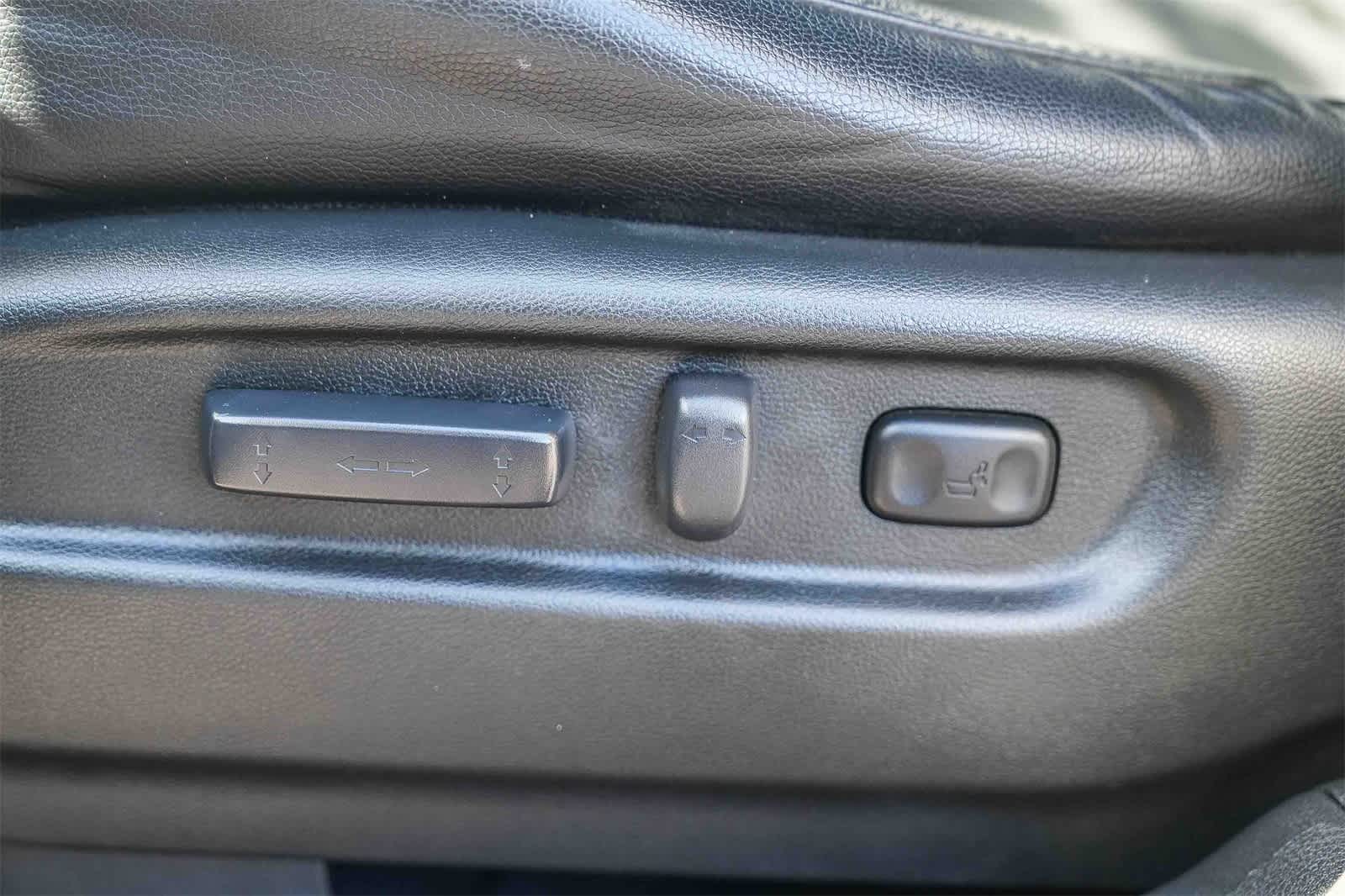 Thumbnail: 2017 Honda Ridgeline - 13