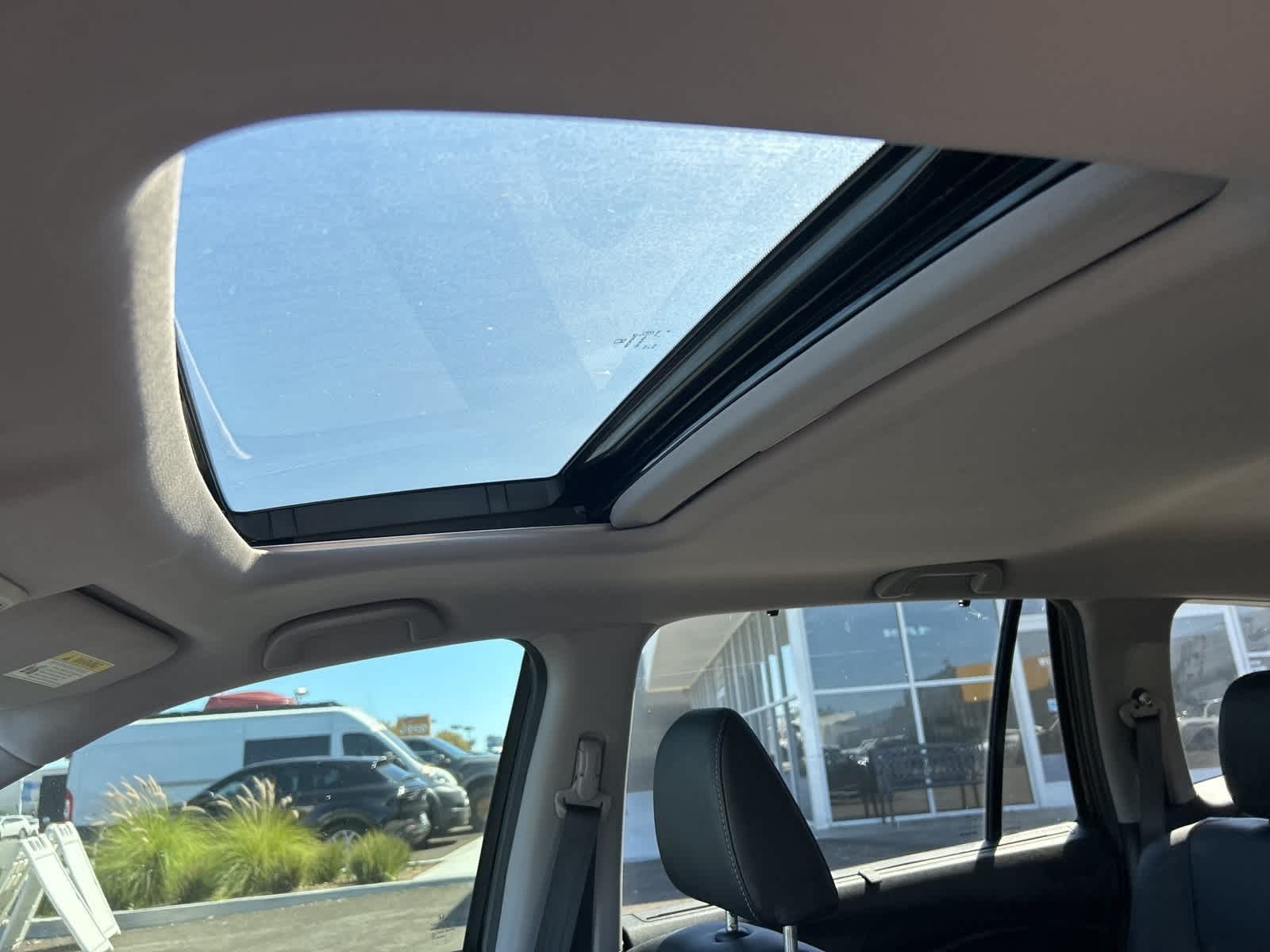 Thumbnail: 2019 Honda Pilot - 19