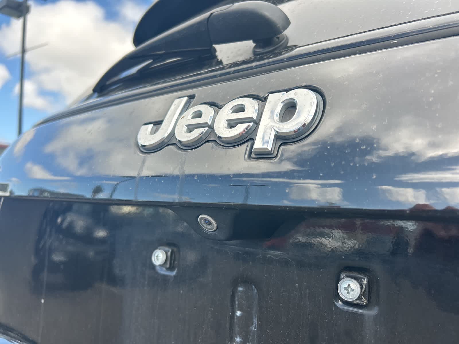 Thumbnail: 2018 Jeep Compass - 14