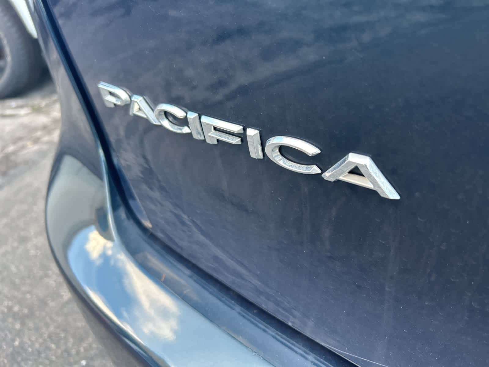 Thumbnail: 2022 Chrysler Pacifica - 15
