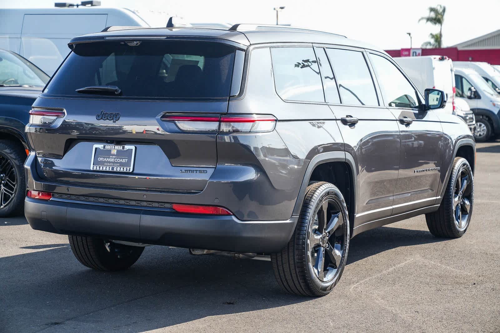 Thumbnail: 2025 Jeep Grand Cherokee L - 4