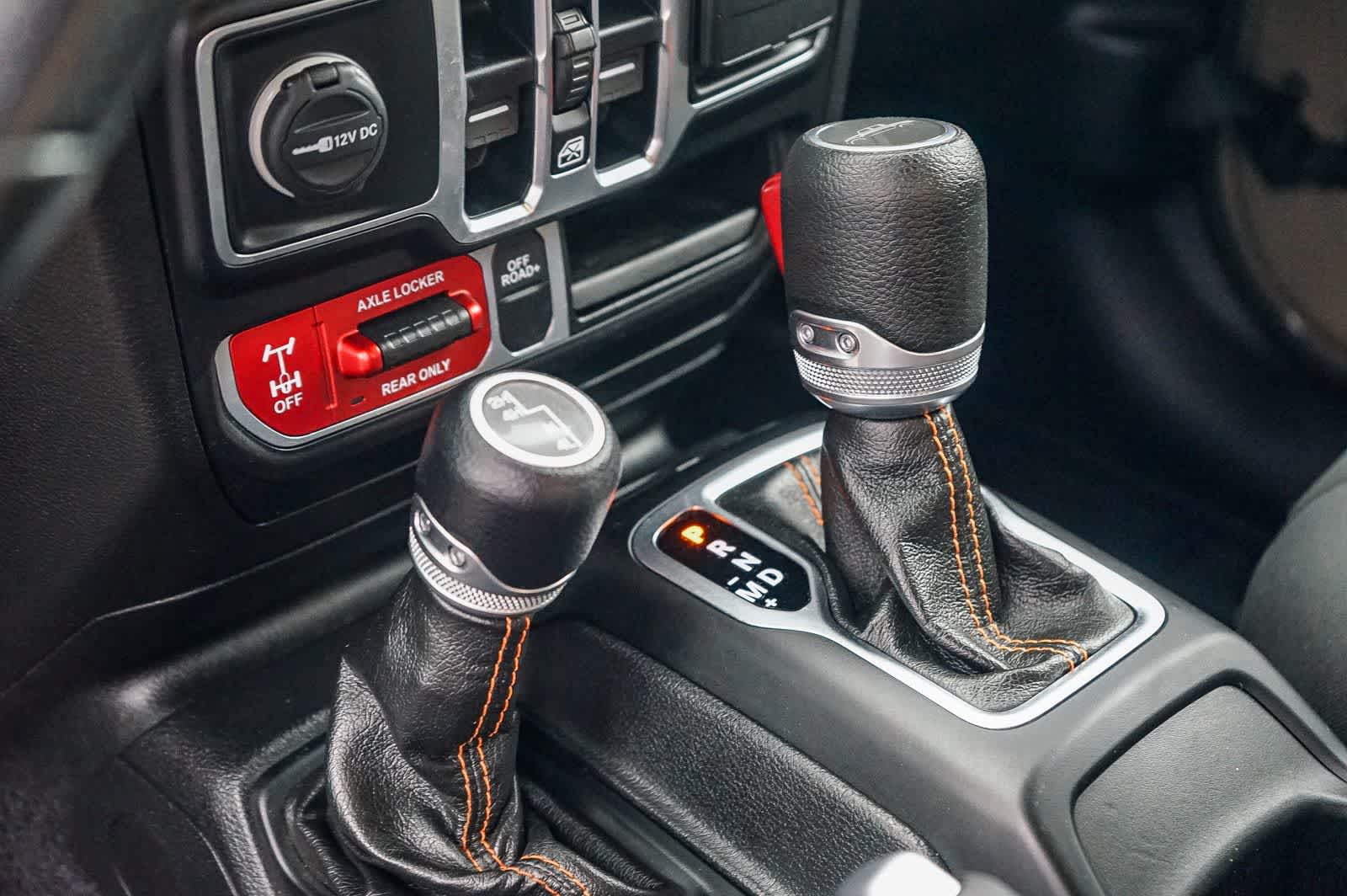 Thumbnail: 2020 Jeep Gladiator - 16