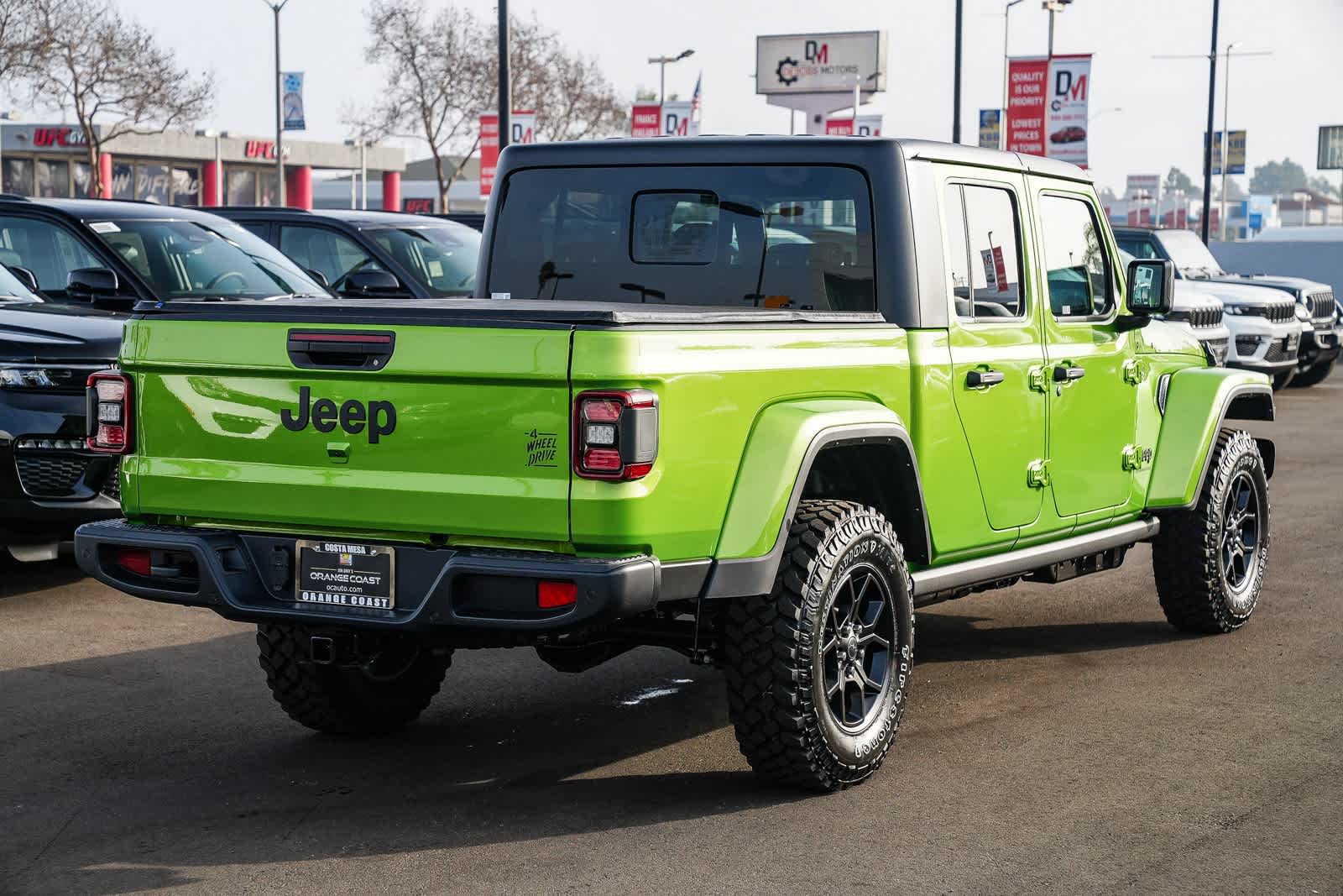 Thumbnail: 2026 Jeep Gladiator - 4