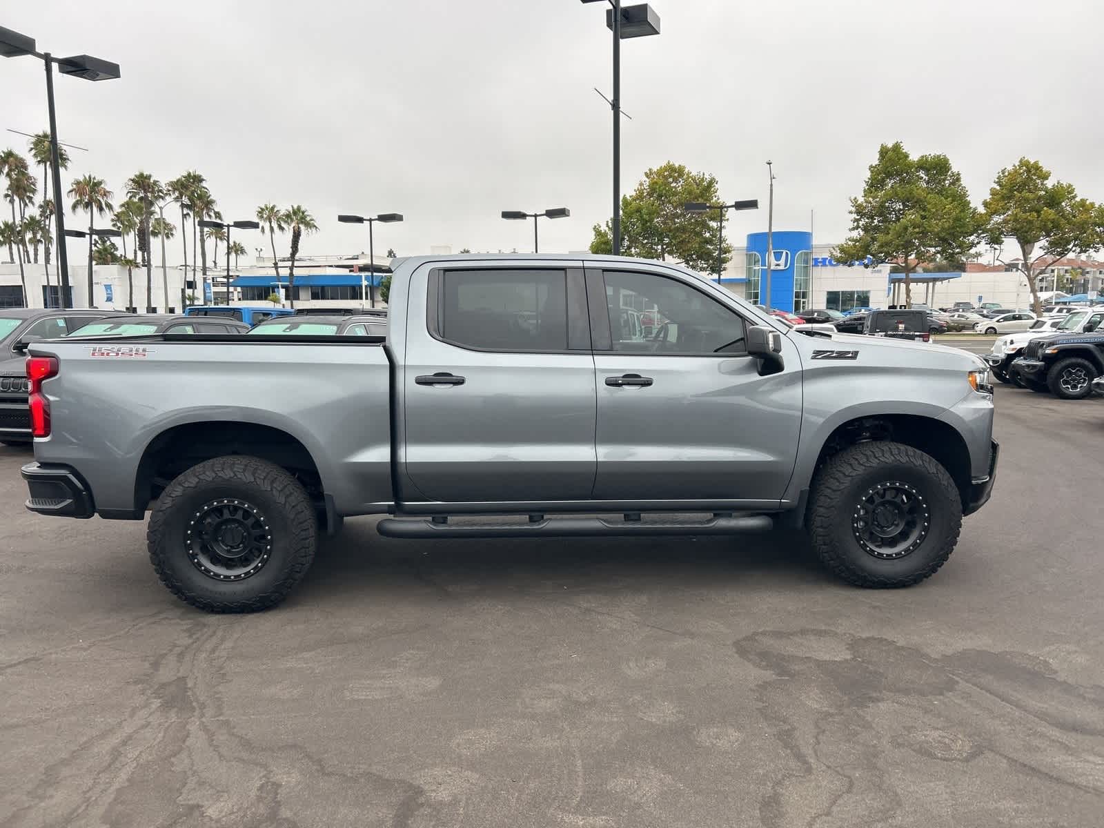 Thumbnail: 2020 Chevrolet Silverado 1500 - 8