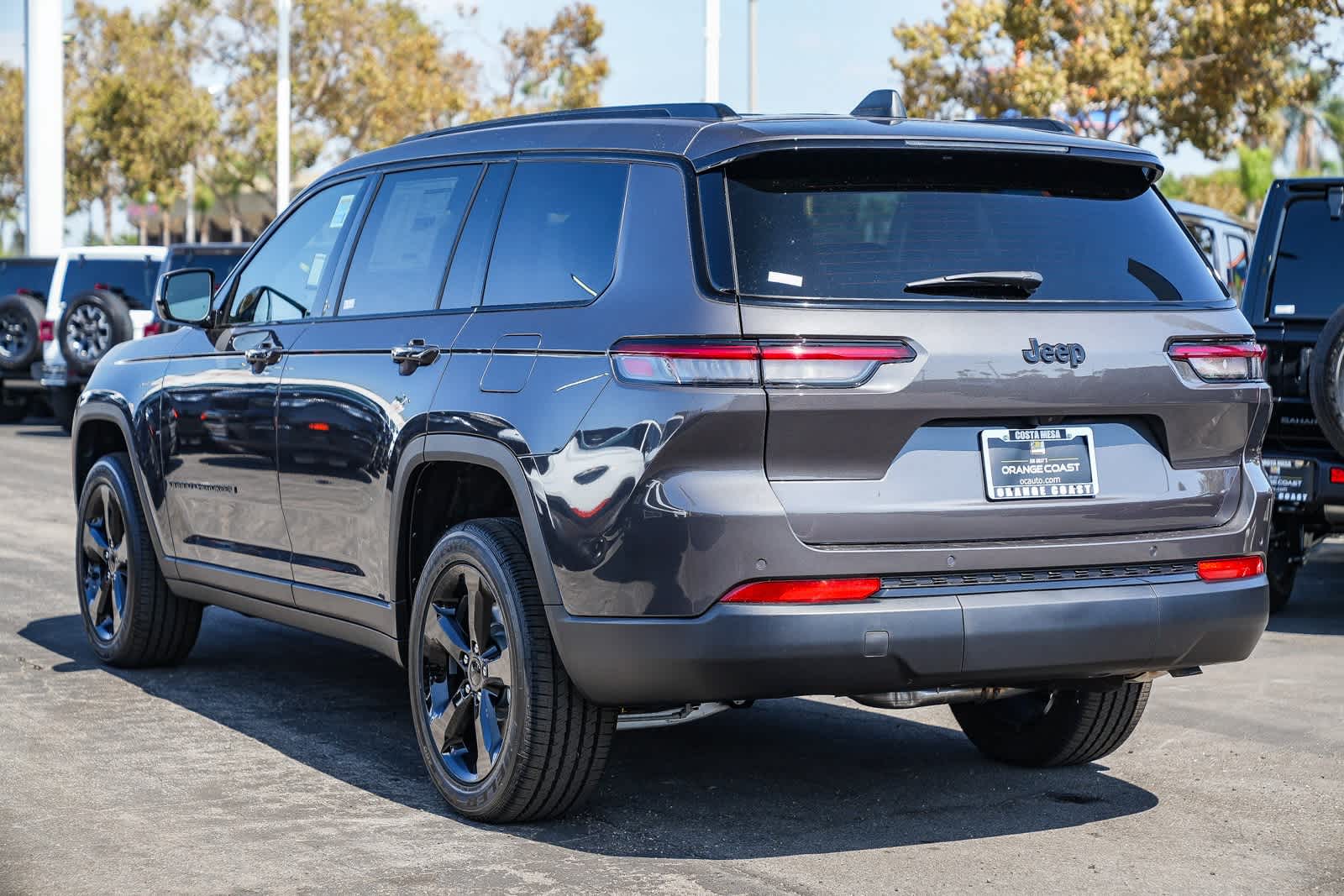 Thumbnail: 2025 Jeep Grand Cherokee L - 6