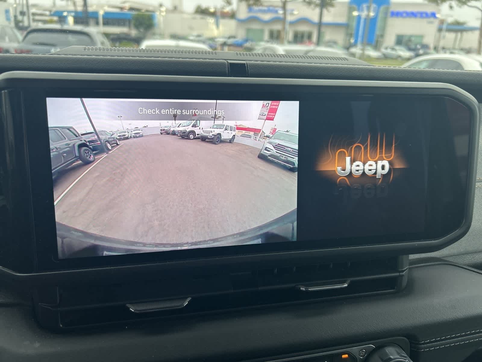 Thumbnail: 2024 Jeep Wrangler - 38