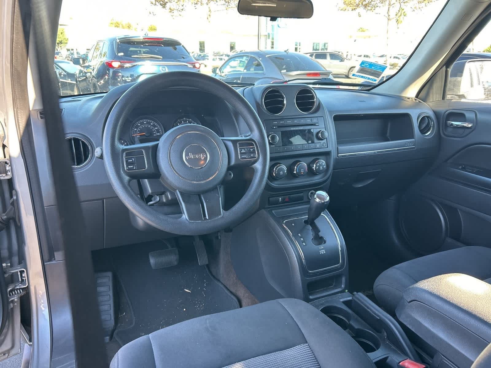 Thumbnail: 2015 Jeep Patriot - 18