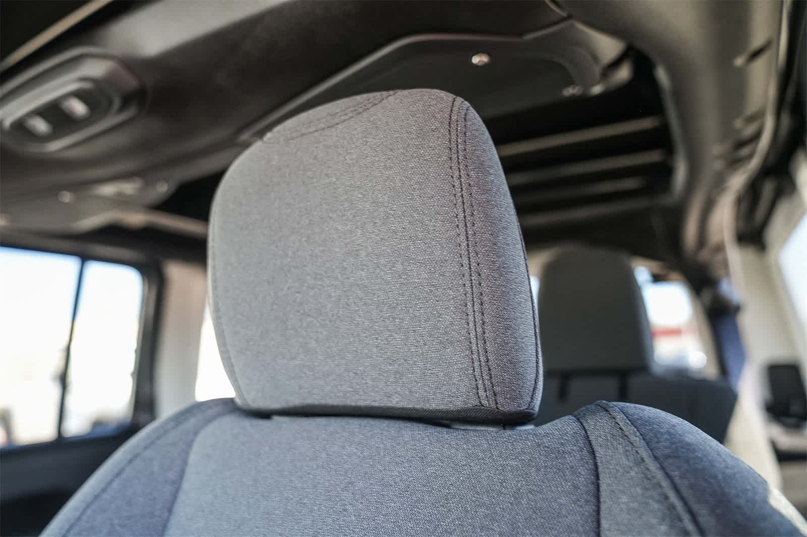 Thumbnail: 2025 Jeep Wrangler - 25