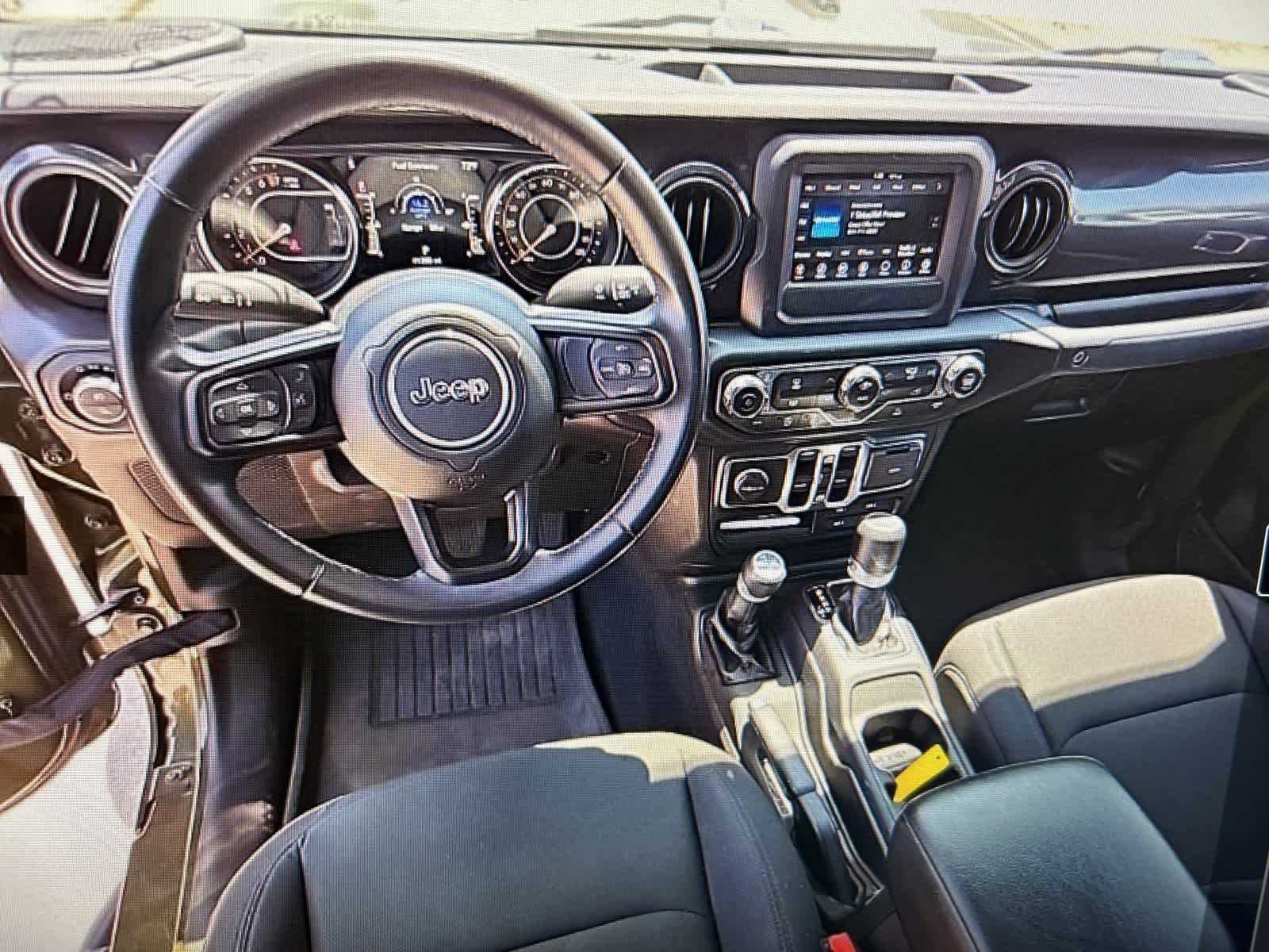Thumbnail: 2022 Jeep Gladiator - 13