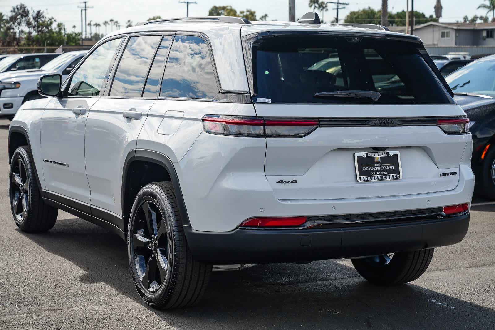 Thumbnail: 2025 Jeep Grand Cherokee - 6