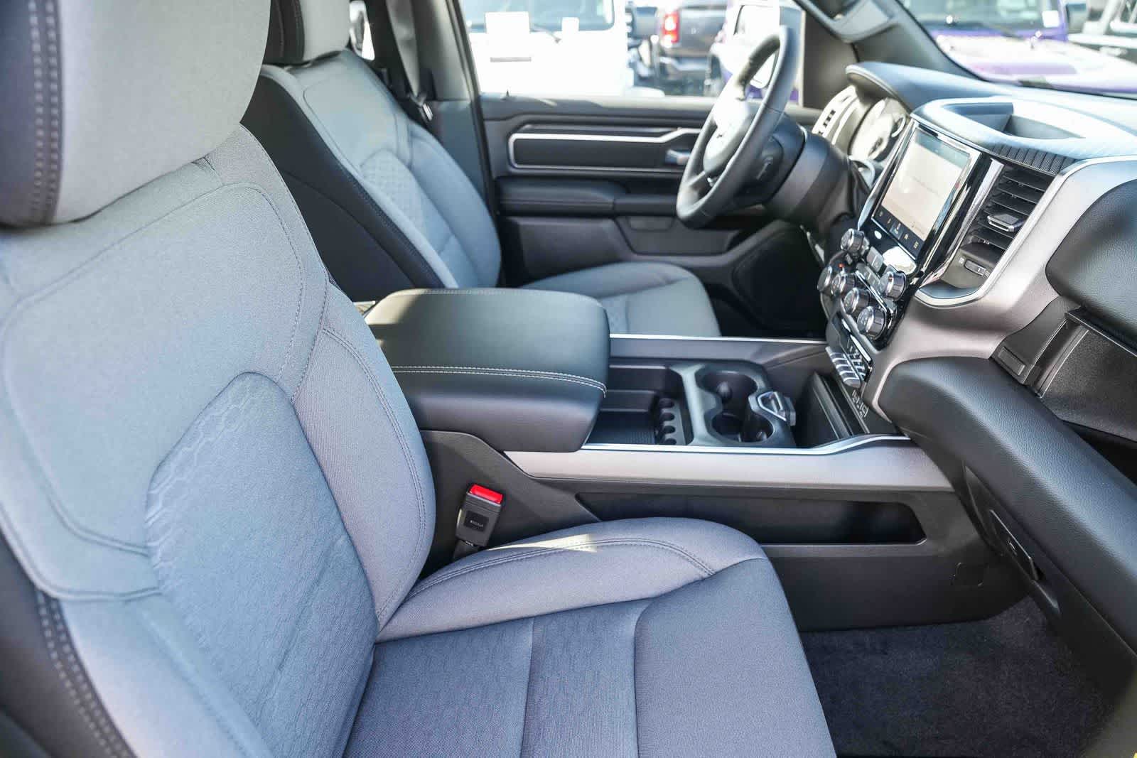 Thumbnail: 2026 RAM 1500 - 17
