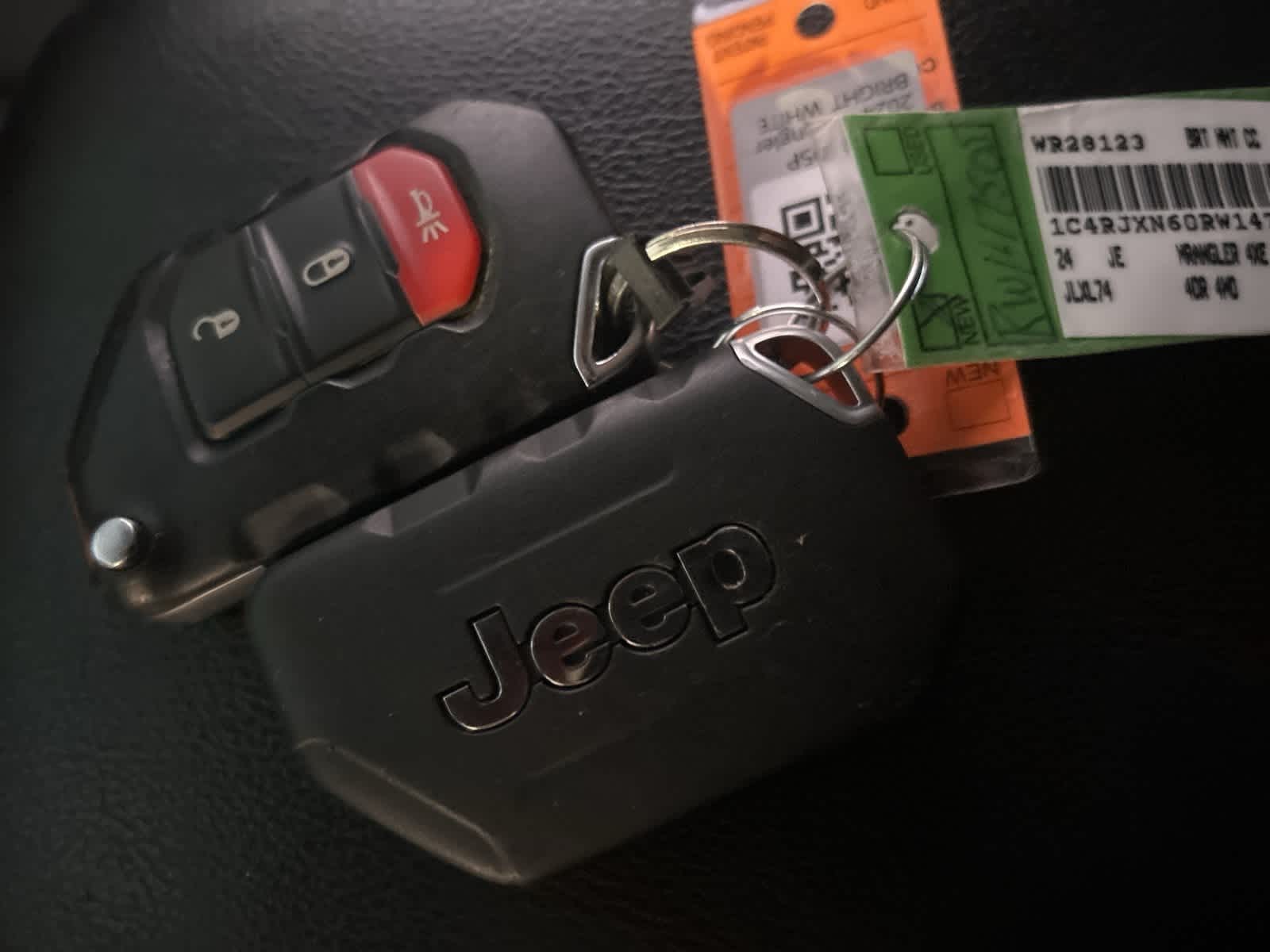 Thumbnail: 2024 Jeep Wrangler - 32