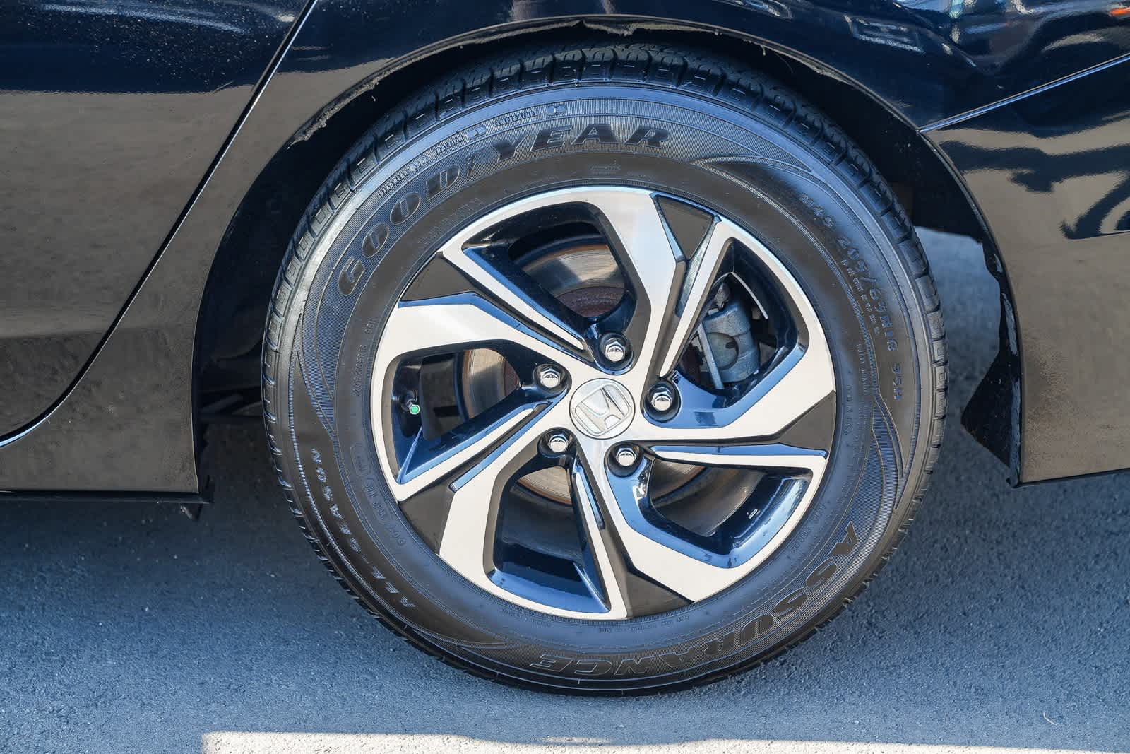 Thumbnail: 2017 Honda Accord - 8