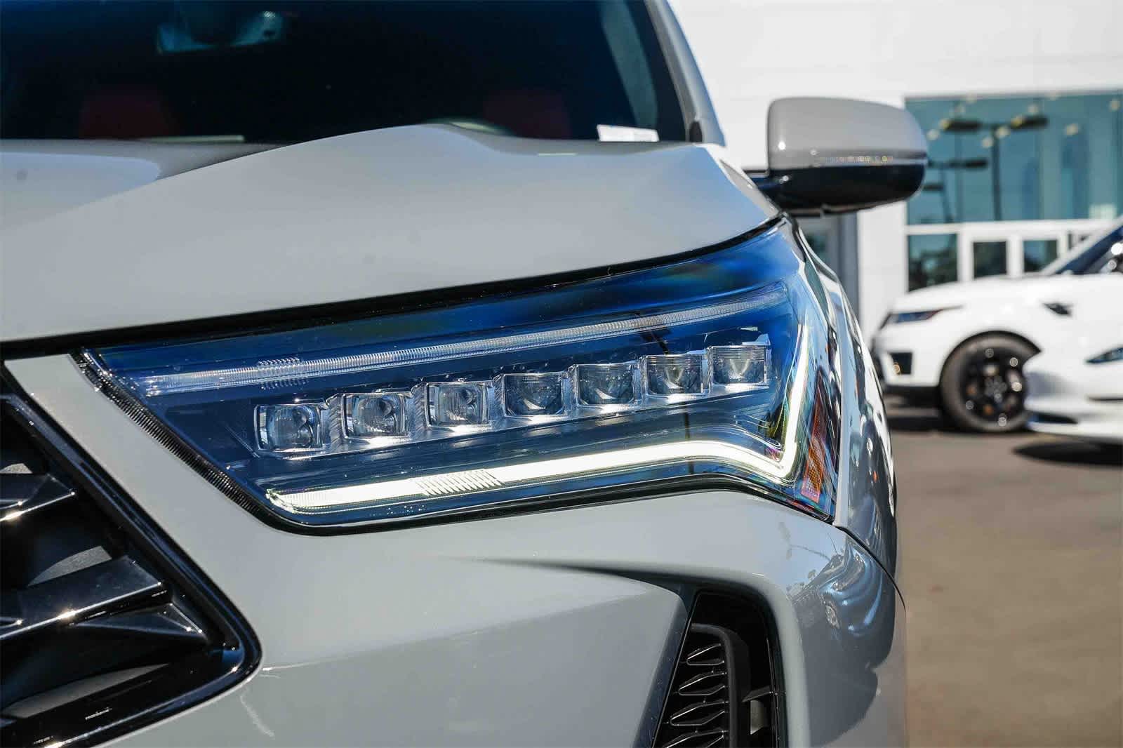 Thumbnail: 2025 Acura RDX - 8
