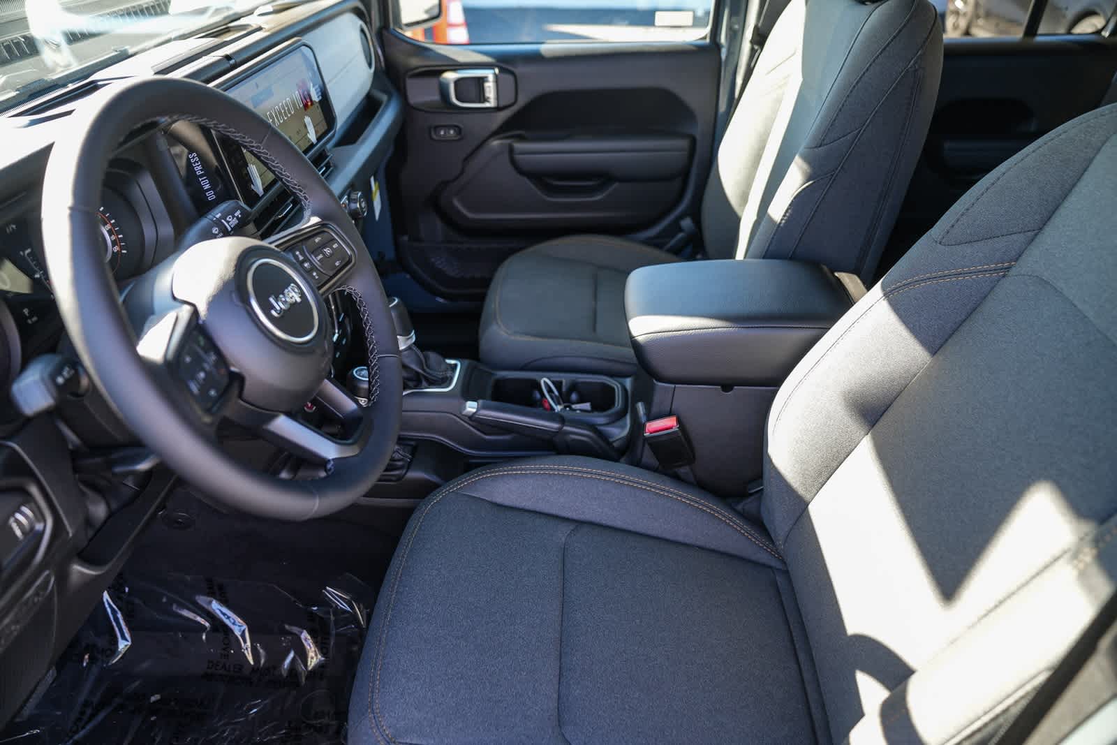 Thumbnail: 2026 Jeep Gladiator - 19