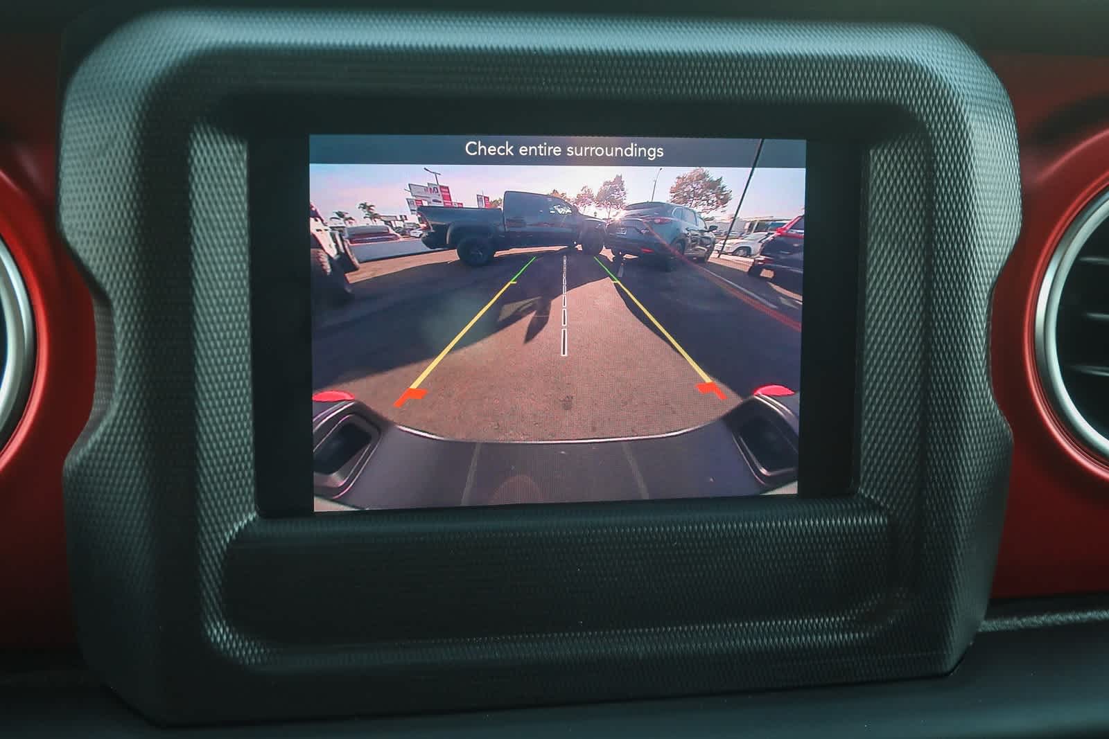 Thumbnail: 2021 Jeep Gladiator - 27