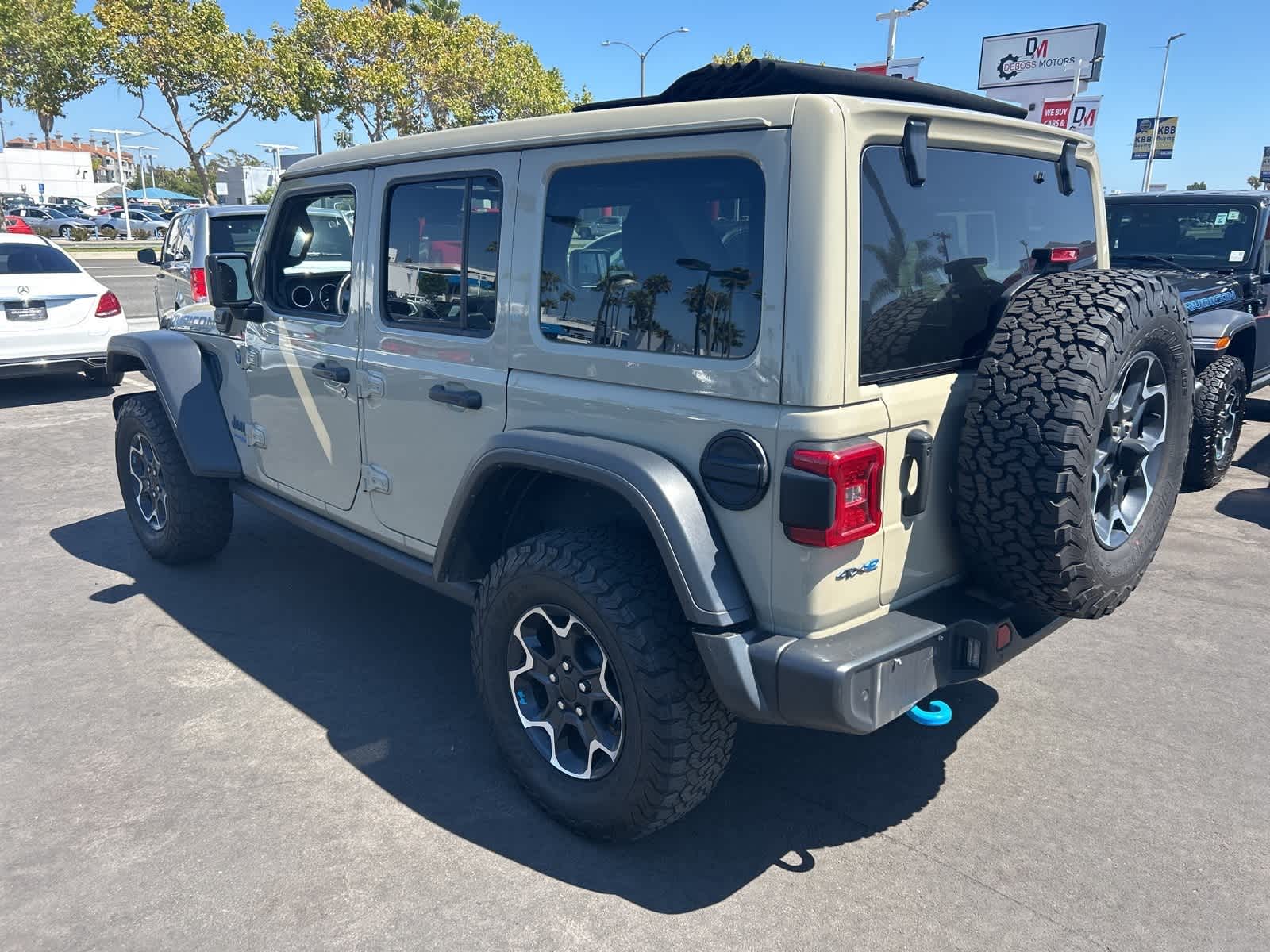Thumbnail: 2022 Jeep Wrangler - 5