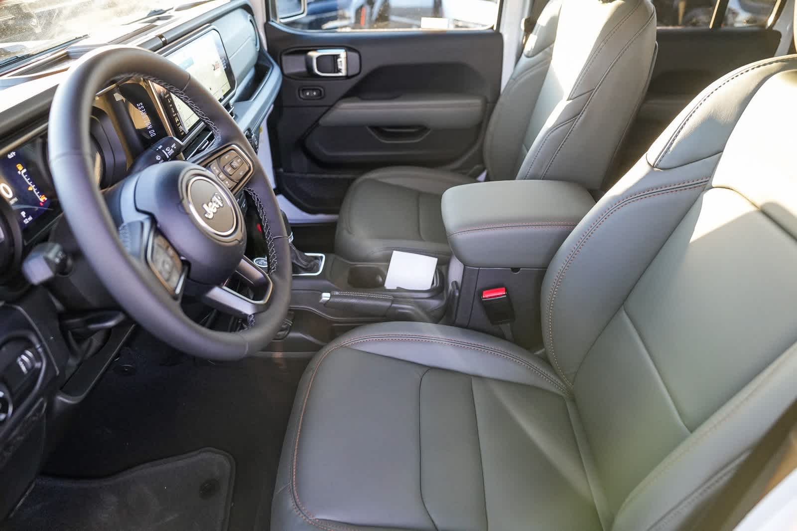 Thumbnail: 2026 Jeep Gladiator - 19