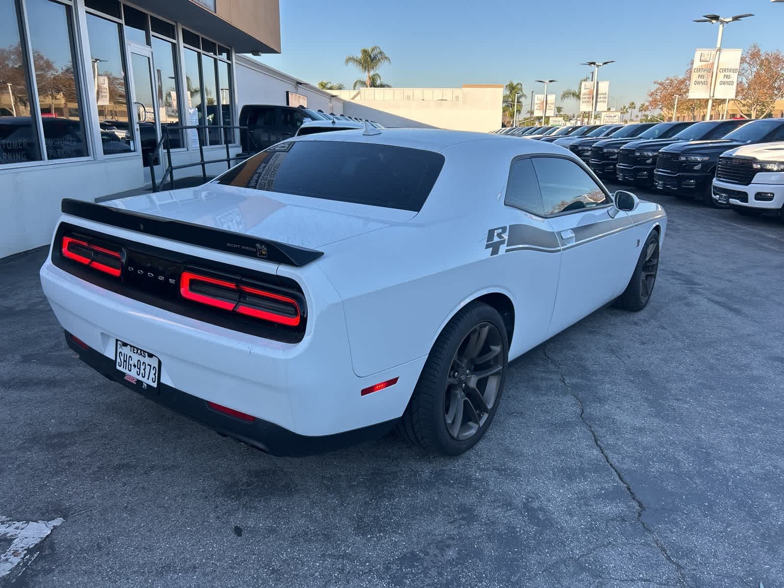 Thumbnail: 2021 Dodge Challenger - 8