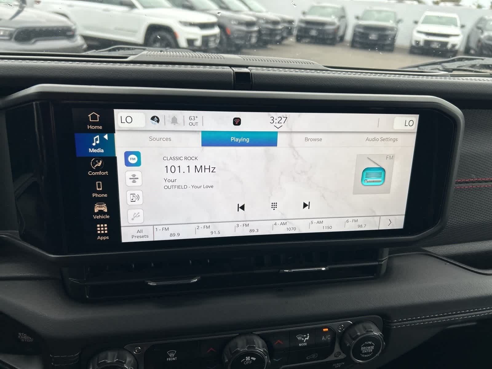 Thumbnail: 2024 Jeep Wrangler - 35