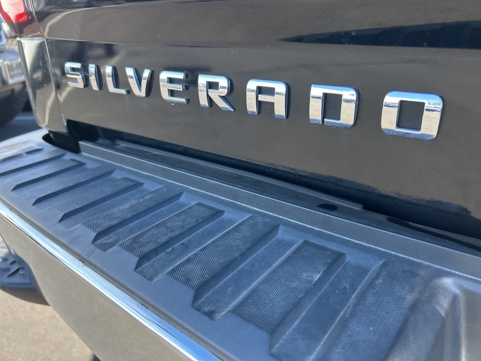 Thumbnail: 2015 Chevrolet Silverado 1500 - 14
