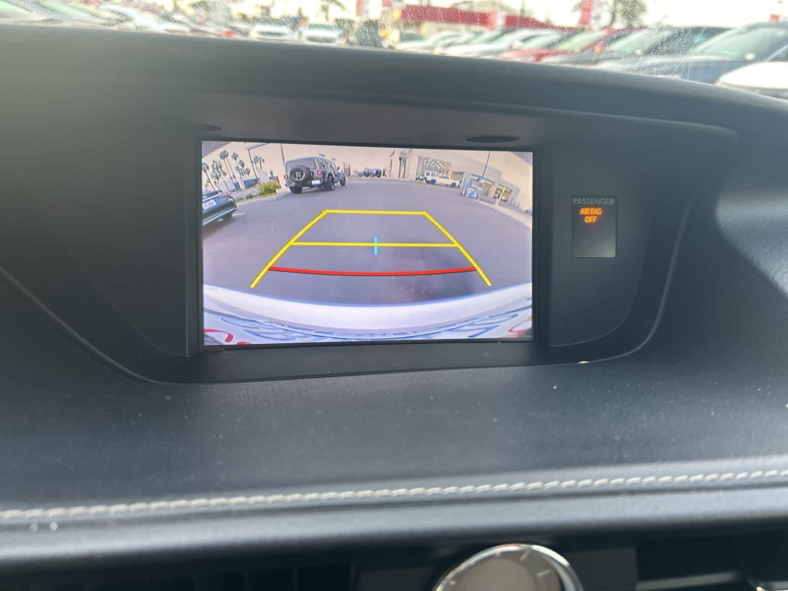 Thumbnail: 2016 Lexus ES - 33