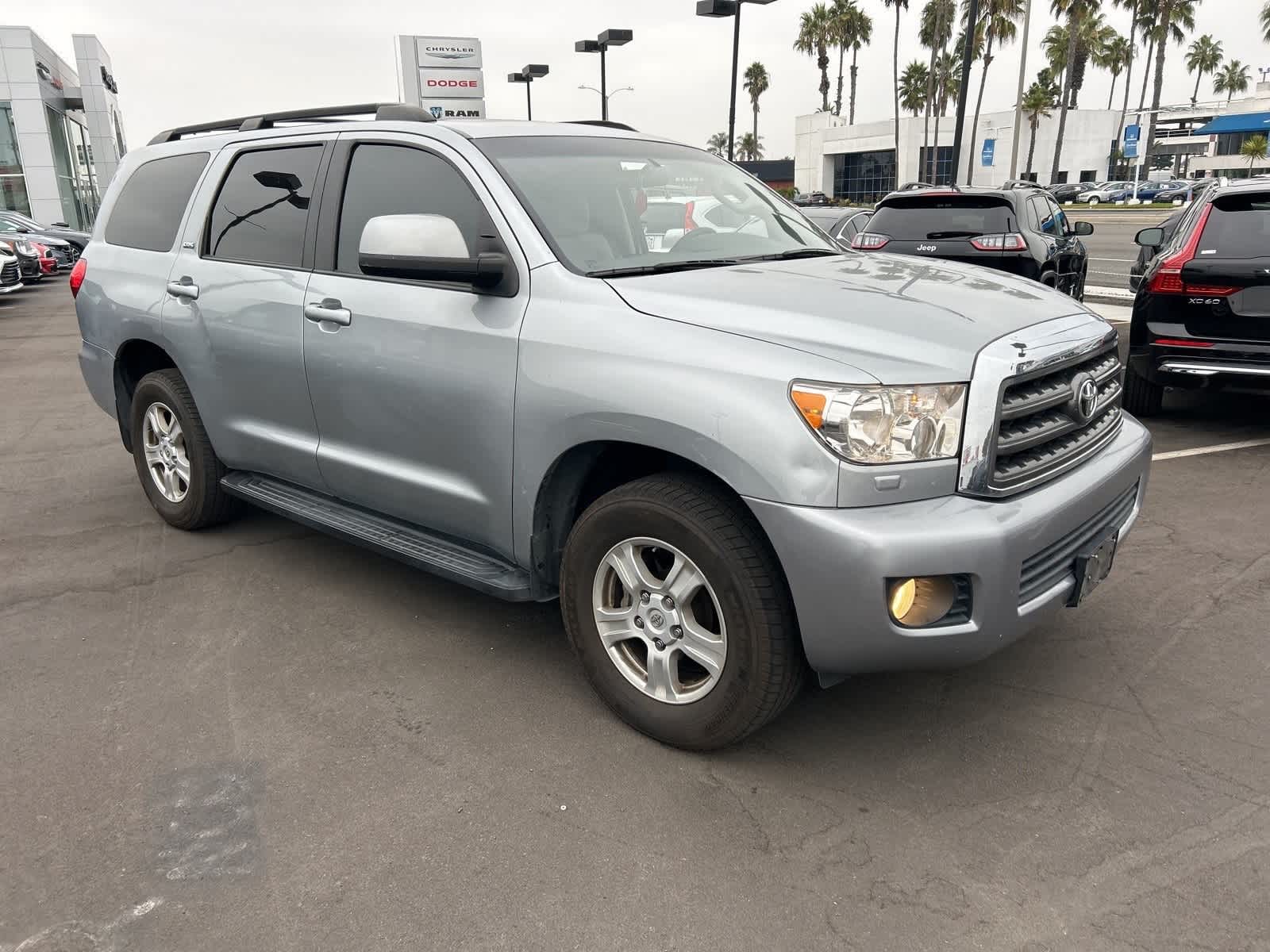 Thumbnail: 2015 Toyota Sequoia - 8